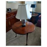 Harden 3-Side Drop Leaf Lamp Table and Vintage Floral Lamp