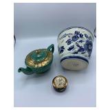 Gold Trimmed Teapot, Delft Pot