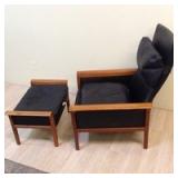 VatneMoblerChairAndOttoman