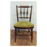 Vintage L Hitchcock Chair