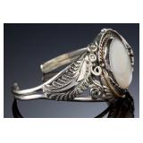 Navajo John Silversmith MOP Sterling Silver Cuff Bracelet Native American Jewelry