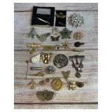 Diverse Lot of 30+ Vintage & Modern Costume Jewelry Pins Pendants - Gold Plated, Rhinestone