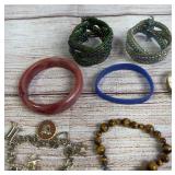 Vintage Costume Jewelry Bracelet Lot 30pc Reseller Craft Grab Bag