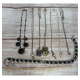 Mixed Lot 8 Pcs Costume Jewelry Necklaces & Bracelet Fashion Accessories