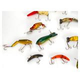 Vintage Fishing Lures Lot: Heddon River Runt, Hot-Shot, Creek Chub (17 Pc)