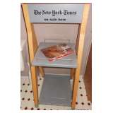 Newsstand/ Magazine Rack