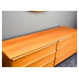 Mid Century Modern Teak 6-Drawer Chest