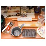 Gray Enamelware Strainer, Cast Iron Cornbread Pan, Kitchenware