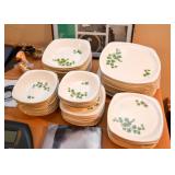 Vintage Dishes Set (Ivy Pattern)