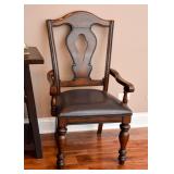 Set of 8 Dining Chairs (2 Captain