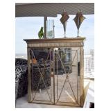 Mirrored Cabinet / Hutch