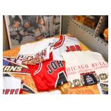 Chicago Bulls T-Shirts & Jerseys