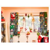 Vintage Christmas Ornaments & Decor