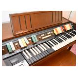 Hammond Organ (The Piper)