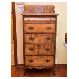 Oak Chest of Drawers
