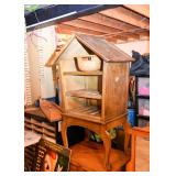 House Shaped Wine Rack 