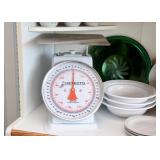 Kitchen Scale, Everyday Dishes