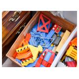 Train Tracks & Accessories