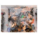 Army / Military, Cowboy, & Indian Figures / Toys