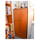 Oak Wardrobe / Cabinet