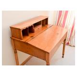 BUY IT NOW! Lot #321, Antique Early American Flip Top Schoolmaster