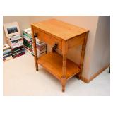 BUY IT NOW! Lot #333, Antique Early American Nightstand / End Table with Drawer, $150