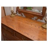 Lovely Oak Chest of Drawers with Mirror