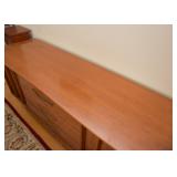 Very Nice Mid Century Modern Buffet / Sideboard