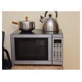 Microwave Oven