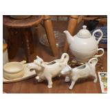 Cow Creamers, Teapot