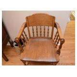 BUY IT NOW! $600 - Antique Oak Pedestal Dining Table with Claw Feet and 4 Spindle Back Armchairs