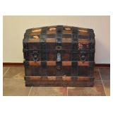 BUY IT NOW! $100 - Antique Steamer Trunk (approx. 33.75" L x 22" W x 27" H)