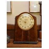 Ingraham Self Starting Mantle Clock