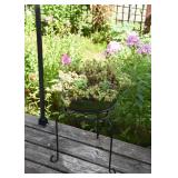 Metal Plant Stands & Planters