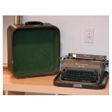 Vintage Remington Manual Typewriter