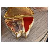 Butterfly Trinket / Music Box