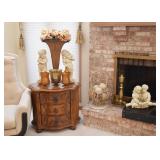 Home Decor - Vases, Statues, Baskets, Bowl Fillers, Florals, Candle Holders