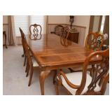 Beautiful Traditional Dining Table w/ 6 Chairs (2 Leaves included, Table is 93" L w/ one leaf x 45" 
