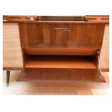 Vintage Mid Century Grundig Stereo Cabinet Console (with turntable)