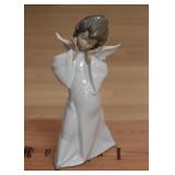 Lladro Figurine (Standing Angel)