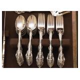 Oneida Flatware Set