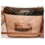 Bed Linens (Comforters)