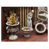 Garden Planters & Statues