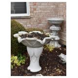 Garden Decor - Birdbath / Fountain, Planters, Pedestals