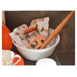 Mixing Bowl, Kitchen Utensils, Table Linens