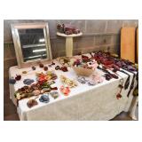 Wall Mirror, Display Pedestal, Women