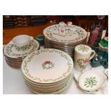 Lenox Christmas China / Dinnerware