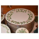 Lenox Christmas China / Dinnerware