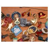 Pins - Souvenir, Travel & Others