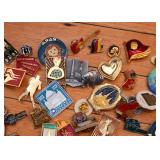 Pins - Souvenir, Travel & Others